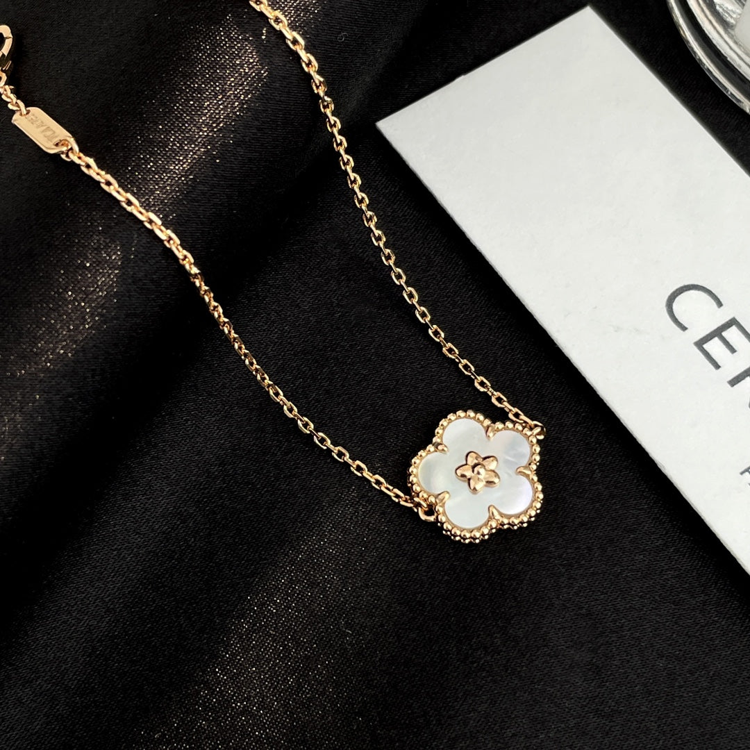 [Love More]LUCKY SPRING ROSE GOLD MOP BRACELET