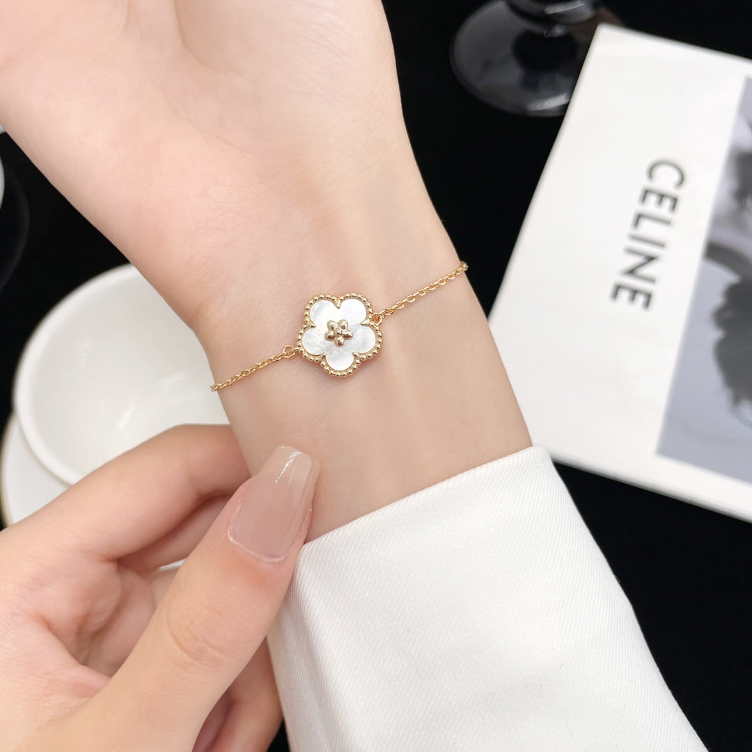 [Love More]LUCKY SPRING ROSE GOLD MOP BRACELET